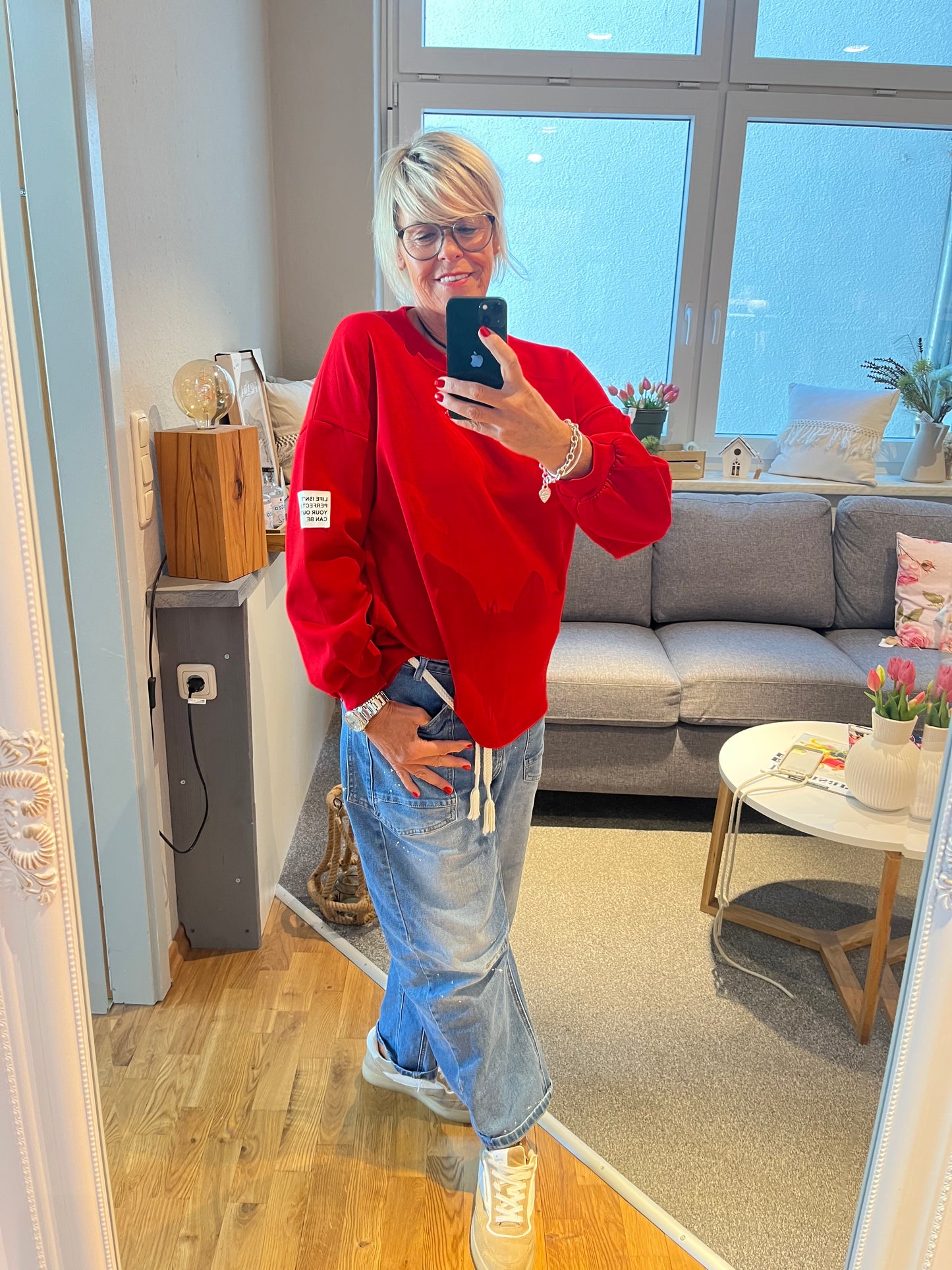 Sweat Shirt