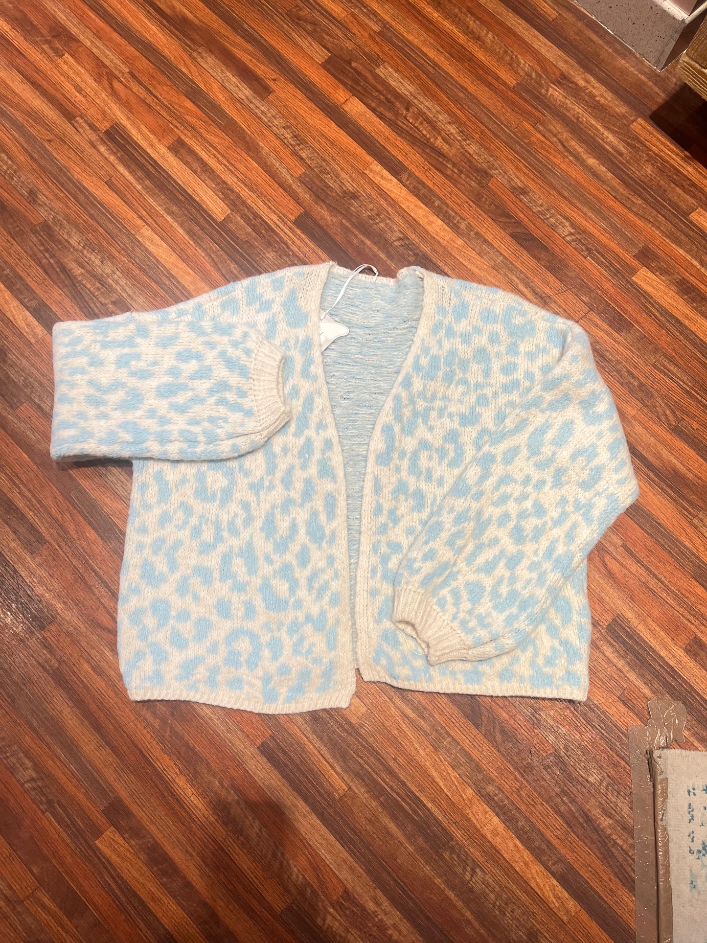 Strickjacke Leo Look hellblau/beige
